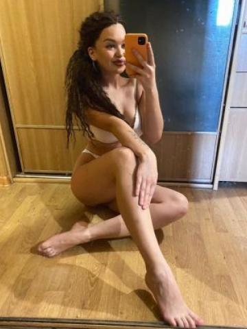Проститутка Арнелла